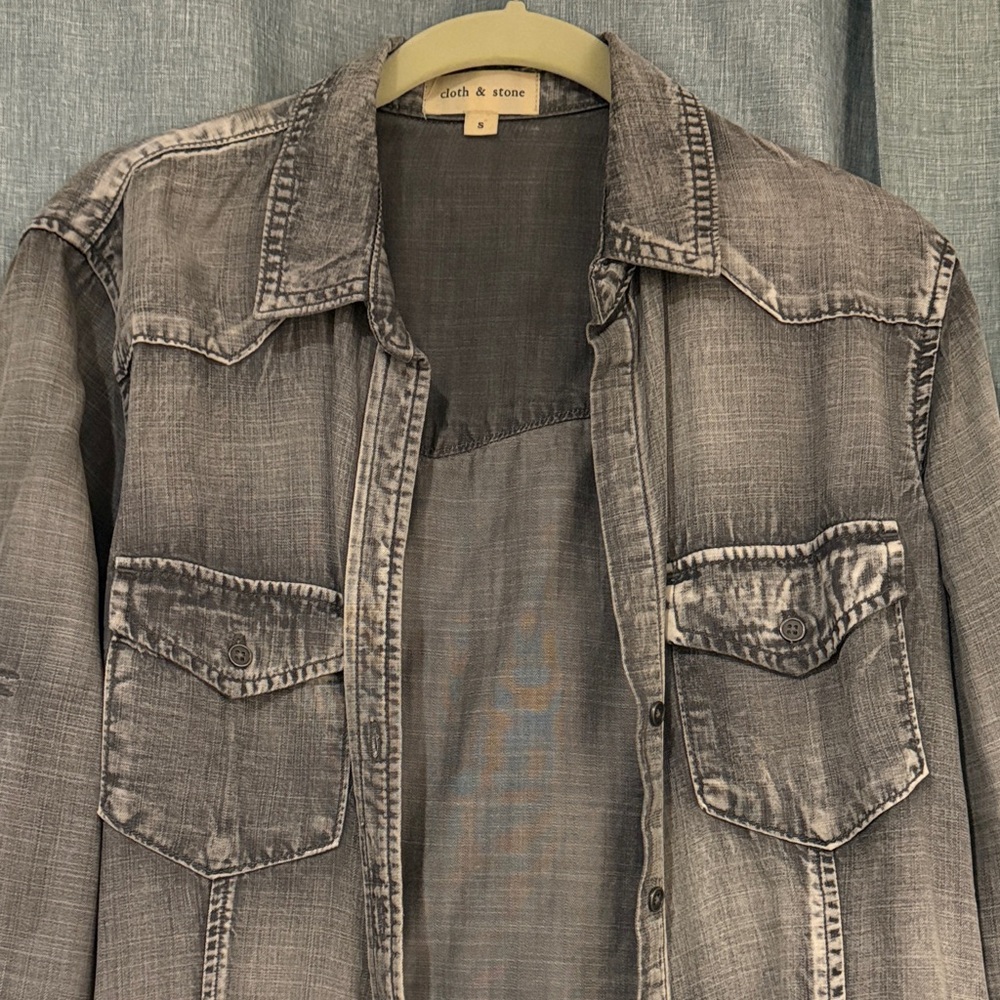 Cloth & Stone Charcoal Button-Up Shirt - Picture 2 of 4
